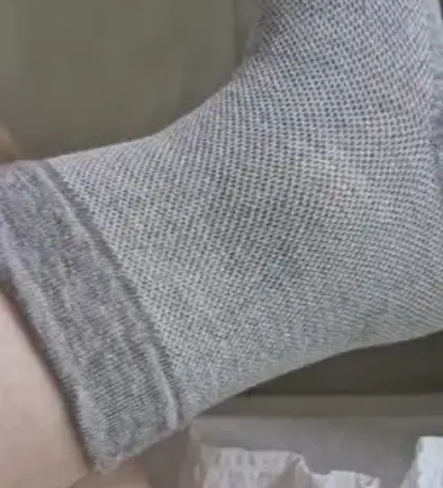 조리원에서 여름에 더울까봐 메쉬로 무압박 양말 샀어요
