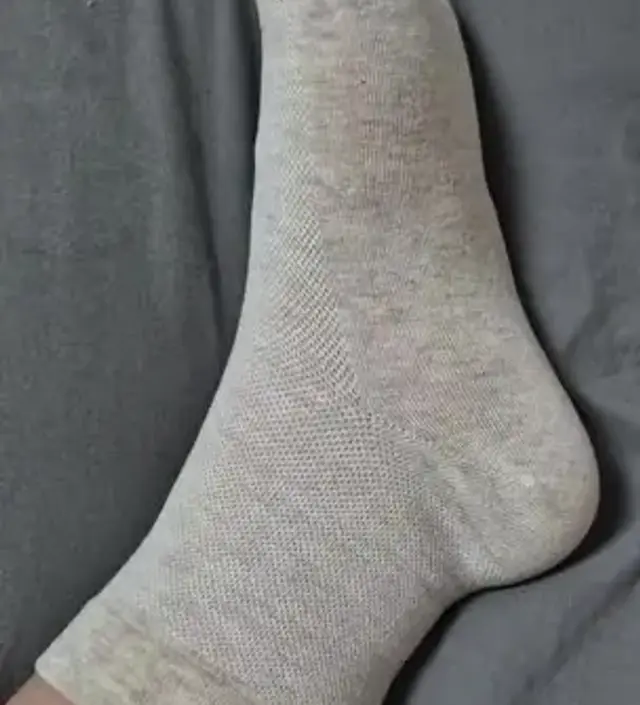 이미 발이 많이 부어서 지금 발목에 딱 맞는 사이즈이긴 한데 내일 한번 신어보려구요!