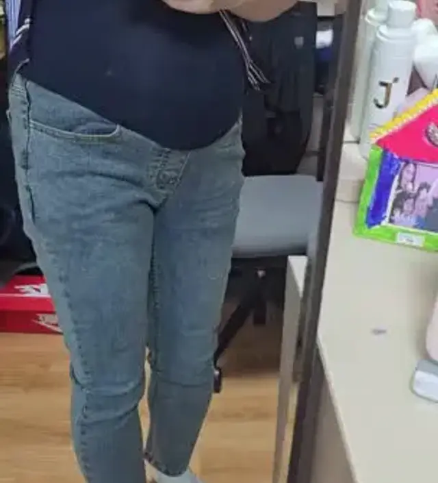 제목 대로 넘 예쁜 슬림일자바지에요~
