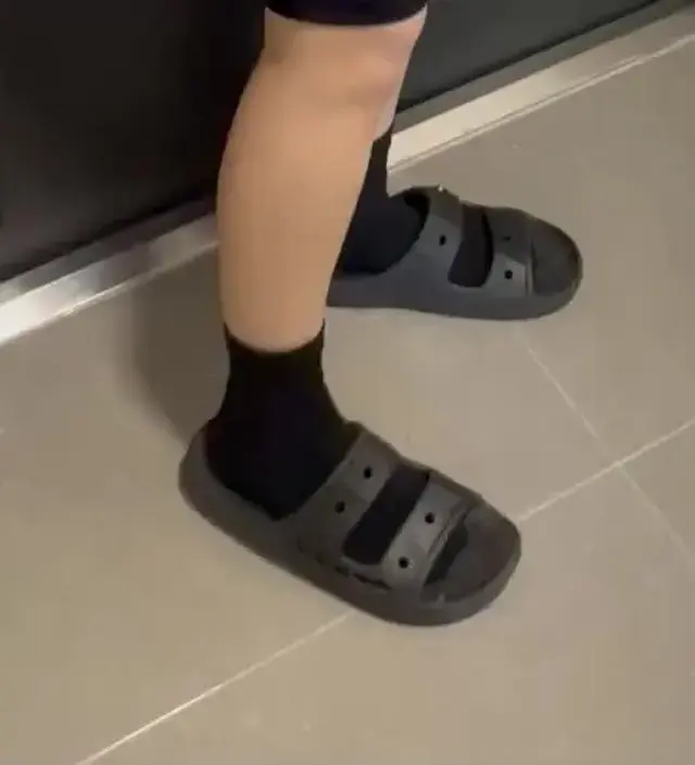 발목 조임 하나도 없어요! 요즘 좀만 걸어도 다리가 팅팅 붓는데 편하게 신을 수 있을 