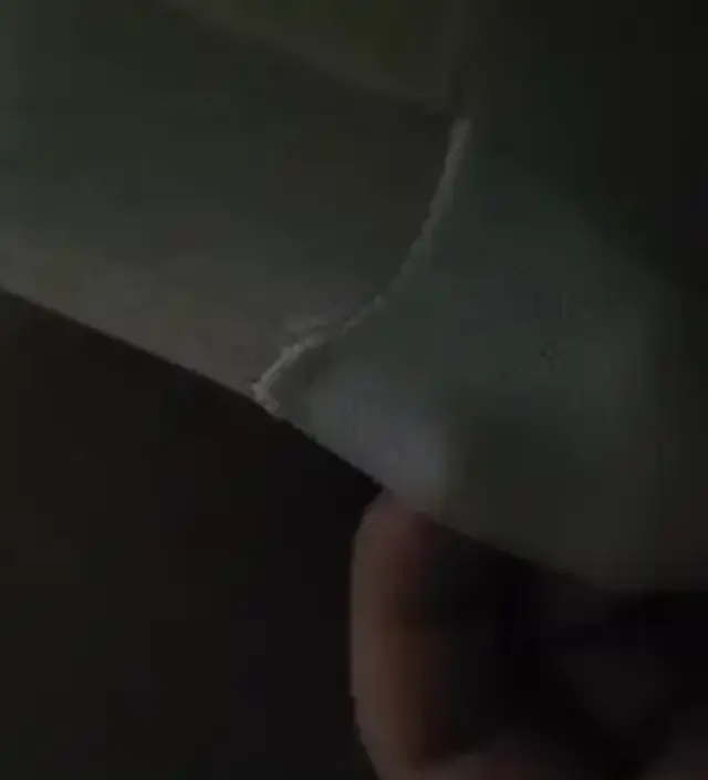 엉덩이 쪽은 심리스라 얇은 바지를 입어도 티 안나고 좋아요
