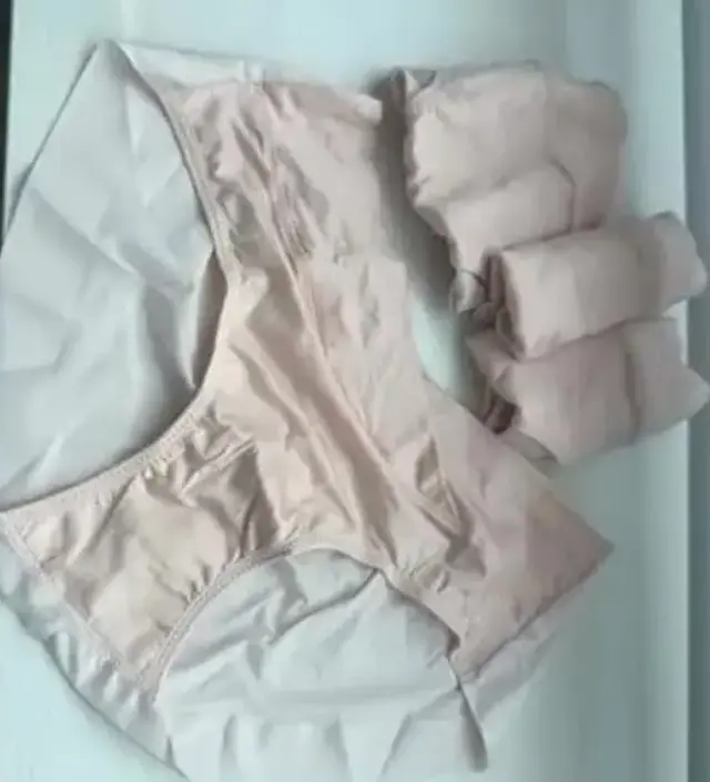 헴라인인것 넘 좋구요 닿는 부분 감촉도 좋아용 