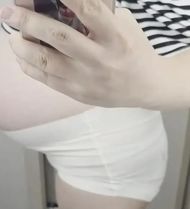 조리원에서 배덮는 팬티 가져오라고 해서 사봤어요 만삭이라 그런지 배는 안덮는데 아기