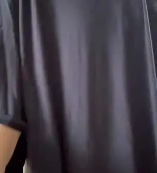 외출시 사용하려고 구매했어요~ 부드럽고 쫀득(?)한 재질이네욤~ 여름에는 좀 더울듯하