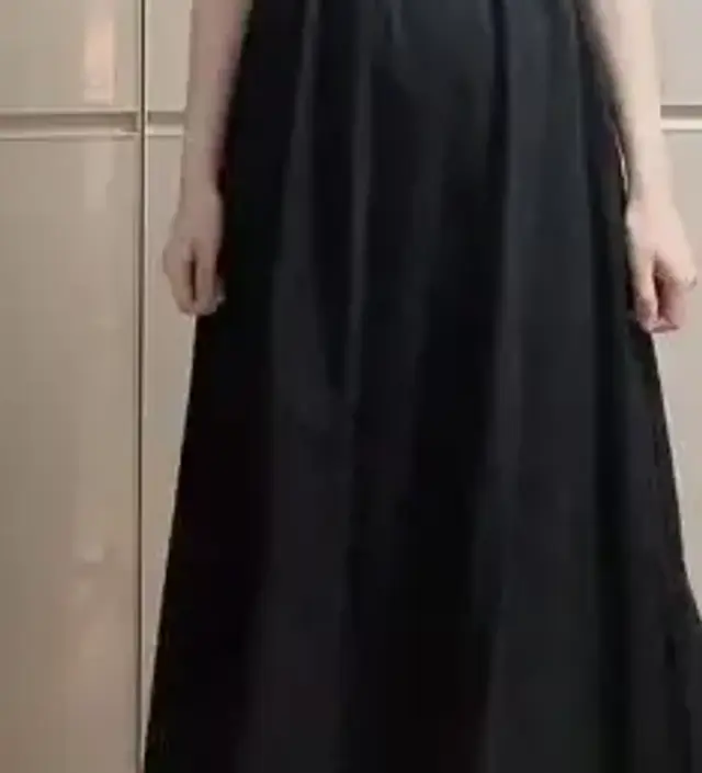 사계절 블랙은 아직 입고 나가진 않았는데 활용도가 높을 것 같습니다. 편하게 입기에도