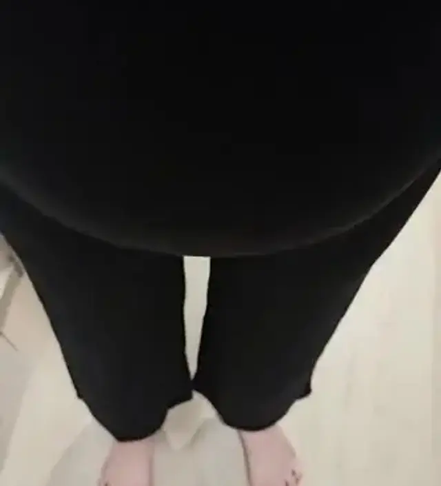 후기 좋아서 구매했는데.. 너무너무 편합니다!!ㅎㅎ 얇은데 은근 포근하기도 해서 추워