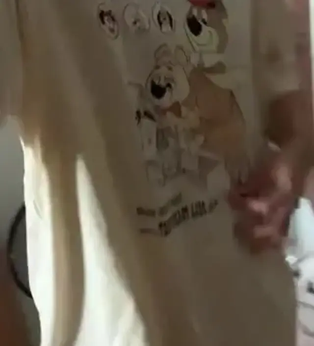 넘 편해서 흰색 크림색 다 샀어요 ㅎㅎ 프린팅도 귀엽고 착용도 가벼워서 좋아요