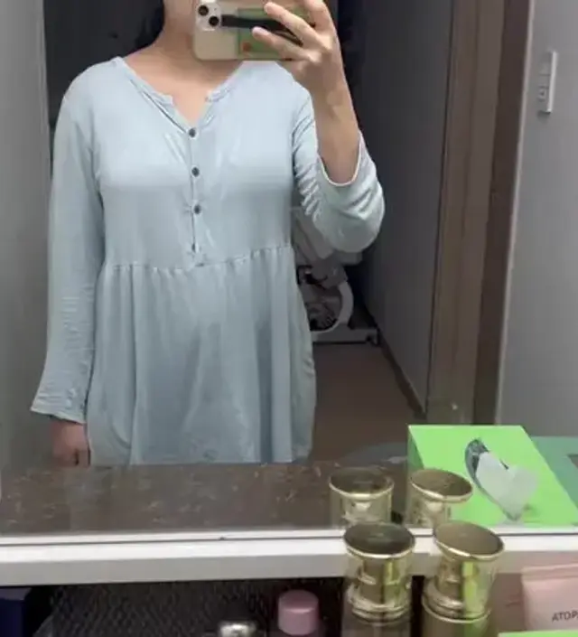 수유복 고민하다가 제일 대중적인 소임 수유복으로 2벌 샀는데 매일 교복처럼 입고있습