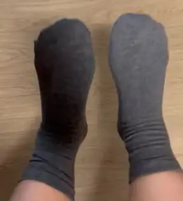 면이 좋아서 땀흡수도 잘될것 같고 발목 조이지 않아서 넘 편해요~^^ 