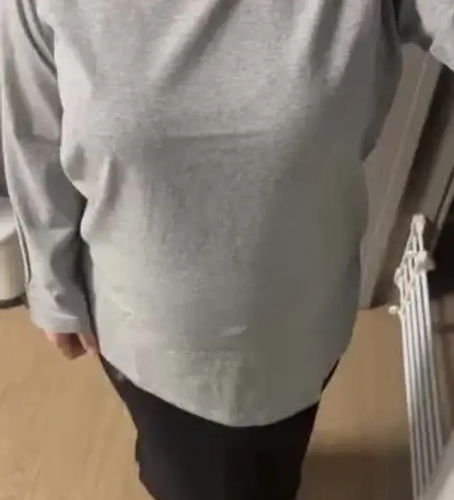 기본티는 목늘어짐 없는지, 허리선 안돌아가는지, 잦은 세탁에도 보풀이 안생기는 톡톡