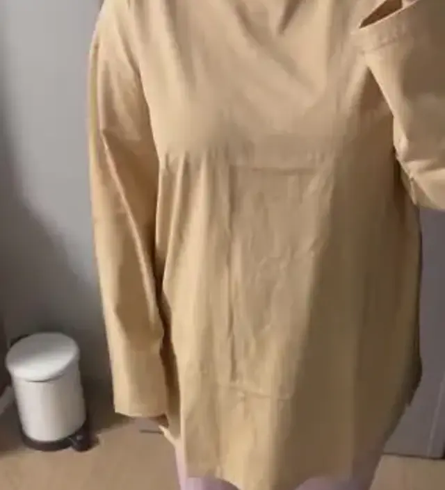 예쁜 베이지색입니다~ 레깅스에 입기 좋은 길이고 편하고 원단도 좋아서 만삭+산후조리