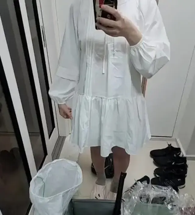 퀄리티도 만족하구 배송도 빨랐어요 디자인도 맘에들구 무엇보다 착용감이 편해서 좋아