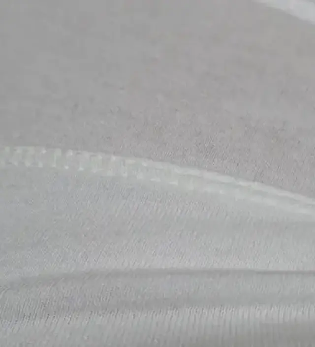 스트레치핏이랑 두가지 주문했는데 V 스타일이 더 편하네요 색상도 예쁩니다