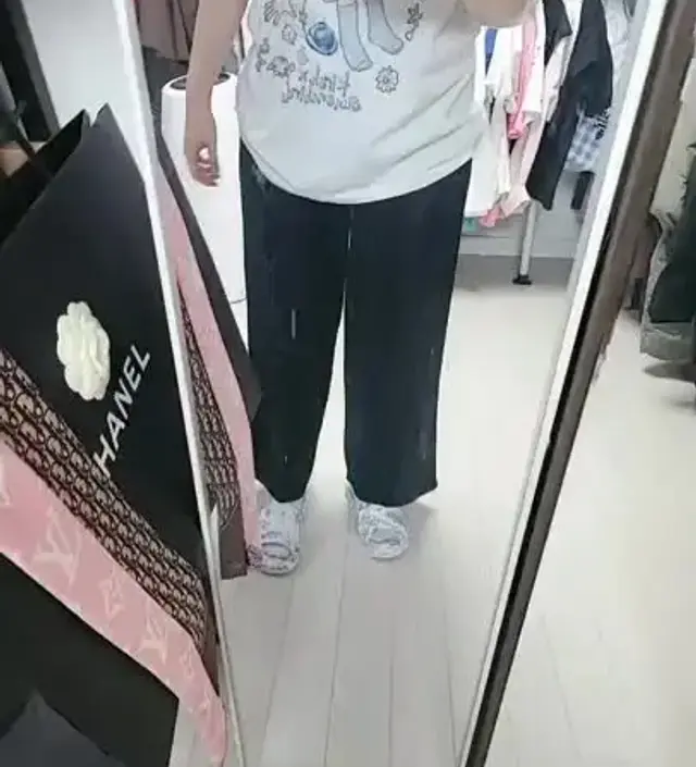 우왕 진짜 부드럽고 편해서 이것만 입을것같아요
