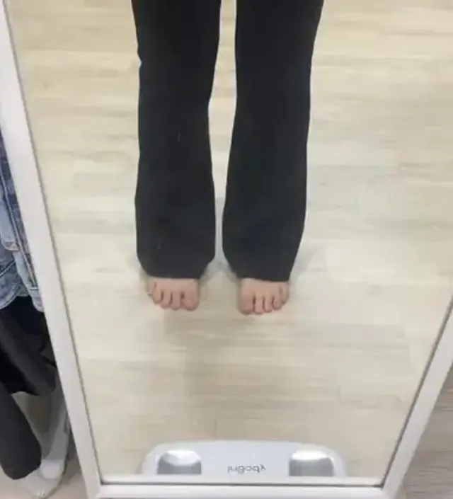 키가 작은편인데 일부러 신발신고 적당한 길이로 하려고 일반사이즈 샀더니 딱 좋아요!