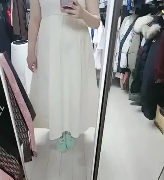 블랙사고 좋아서 아이보리까지 구매했어요~!
