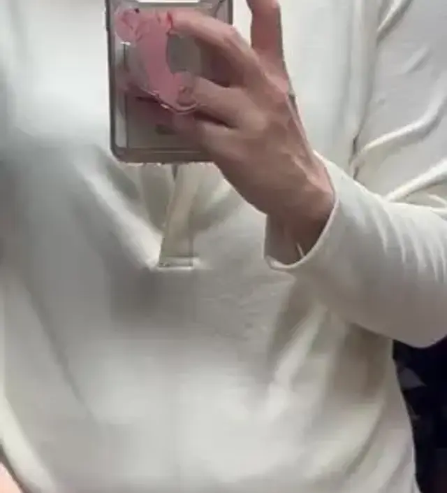 내복같이 부드러운 느낌이  마음에 들어서 다른컬러도 사려구요!! 
