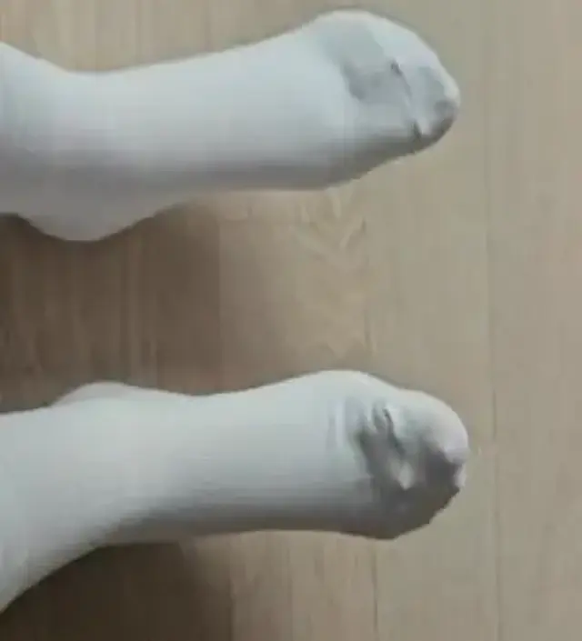 완전 백색이 아니고 미색이 아주 약간 섞인 아이보리 색이라 자연스러워요~! 여름에 매