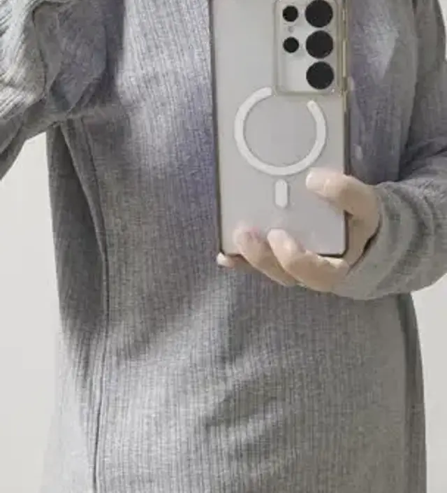 키 161cm에 몸무게 51kg 이에요..저는 입어보니 제법 큰 것 같아요~