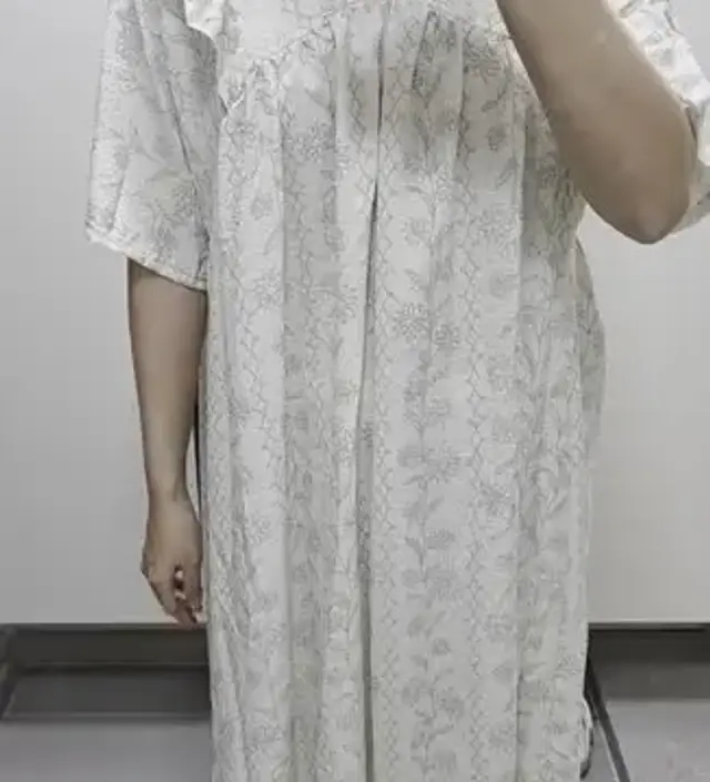 살짝 비침이 있지만 편하네요