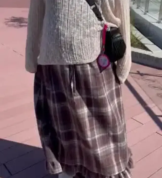 신상으로 올라오자마자 가을느낌나고 이뻐서 샀는데 사진 그대로에요! 막달이라 만삭인