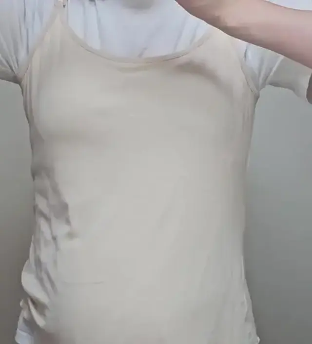 임신 중이라 편안하게 입을 수 있는 속옷을 찾다가 구입했어요. 브라 일체형이라 따로 