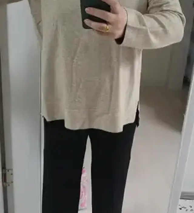 배가 많이 나와서 그런지 ㅋ 길이감이 생각보다 짧은듯 느껴졌어요 ㅋ 배를 완젼 가려주