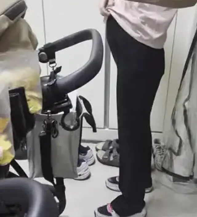 아직 조금 커서 좀 나중에 입어보려고요