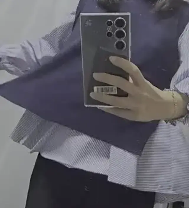 모임룩, 오피스룩으로 활용도가 높고 트임이 많아서 예쁜데 편해요!! 팔은 조금 짧은 느