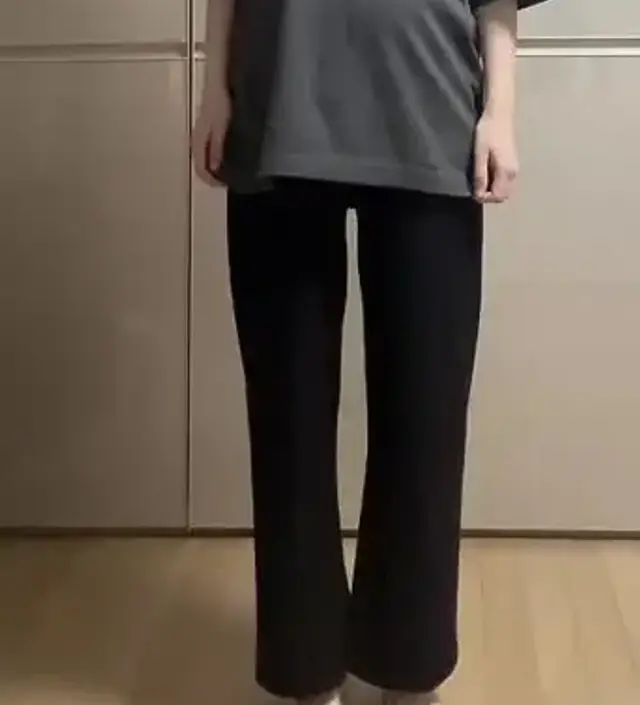 33주차에 너무 편하게 입고있어요! 진짜 편안하고 세탁했는데도 변형이 없어요. 기을에