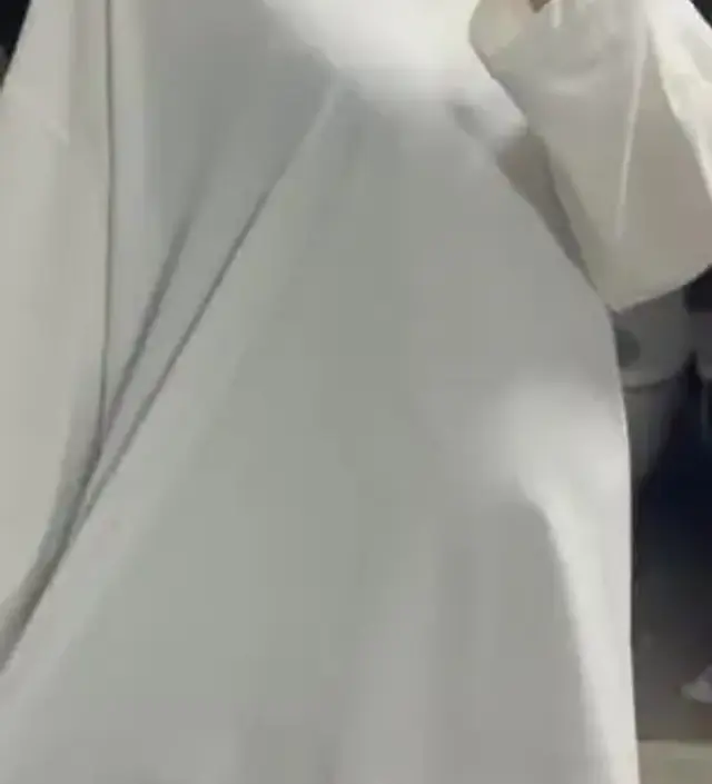 최근 산 티셔츠 중에 젤 편하고 소재 좋아요!