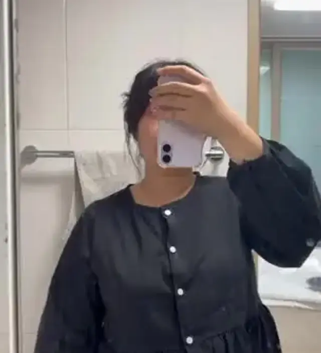 가슴쪽이 생각보다 타이트 해서 당황했지만 그래도 배 부분은 충분해요!
