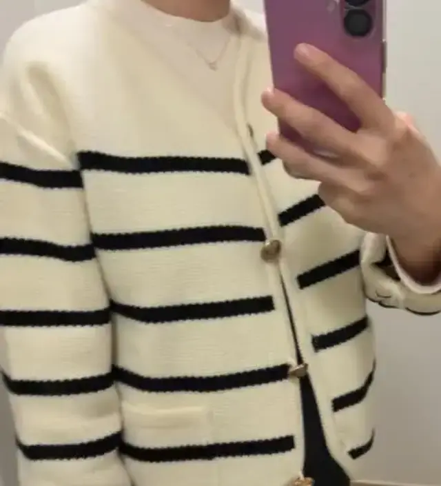 소임 치마 구매 후 마음에 들어서 가디건도 구매해봤어요.
