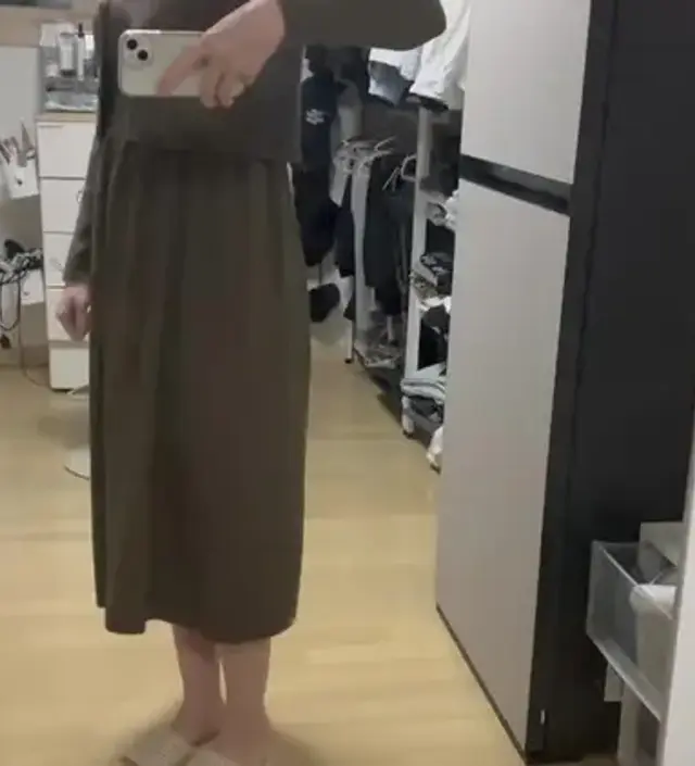 친구가 산거 보고 따라 샀어요 엄청 부드러워요 마감은 조금 아쉽지만 가성비 좋아요 가