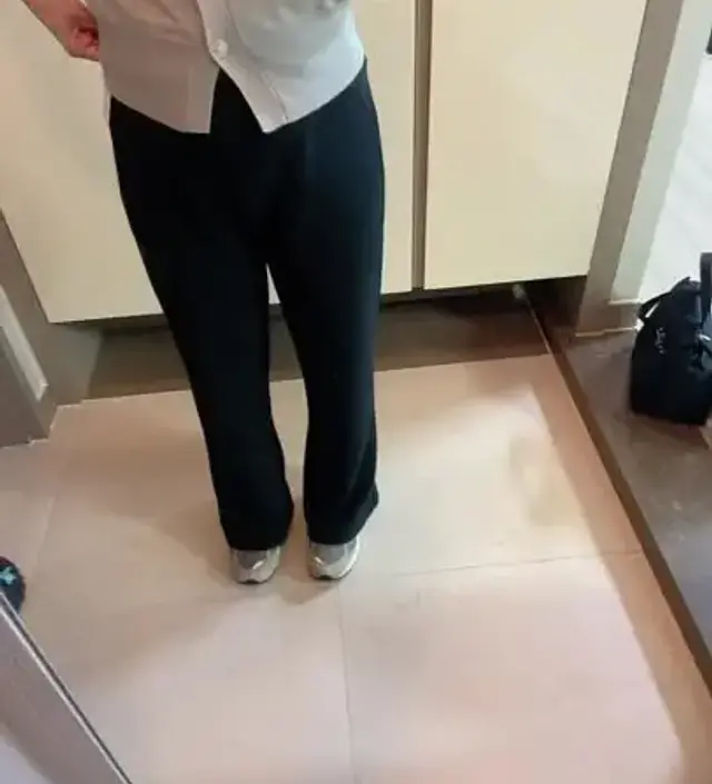 소임은 항상 배송이 빨라서 좋아요!! 옷도 맘에 듭니다 ㅎㅎ