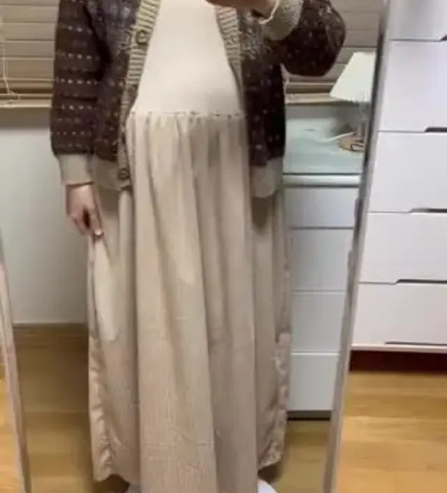 후드랑 가디건 상의 편하게 매치해서 입고 싶어서 구매했어요~ 집에 있는 옷이랑 편하게