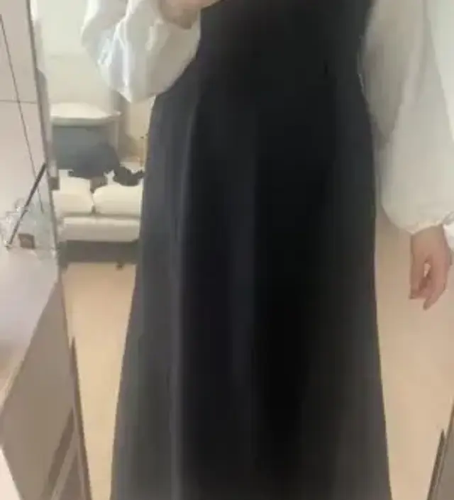 예뻐요 기모라서 다 추워지면 잘 입을것 같아요 