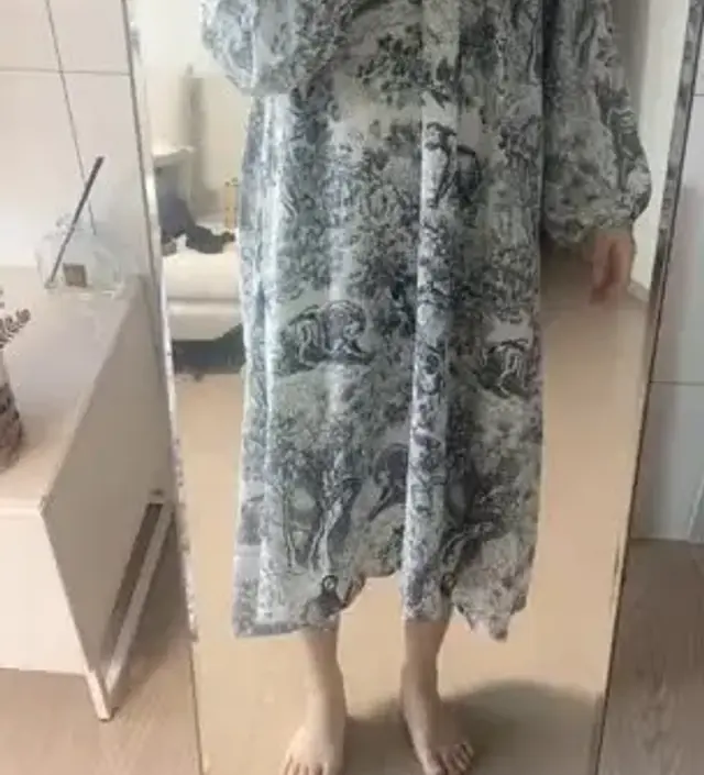 좋아여 좀 얇긴한데 엄청 넉넉해서 만삭까지 입을수 있응것 같아요