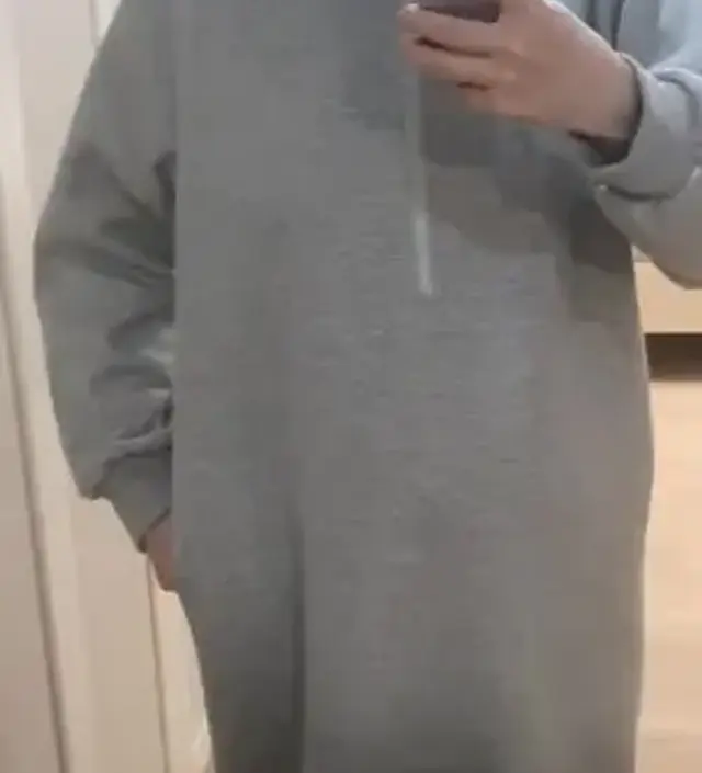 데일리 생활복으로 매일 입을것 같아요 잘 샀다 싶네요ㅎㅎ 적당히 도톰하고 편안하구요