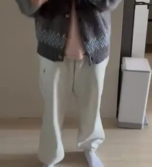 추위를 많이 타서 기모가 필요했는뎅 넘 편하고 좋아유..❣️