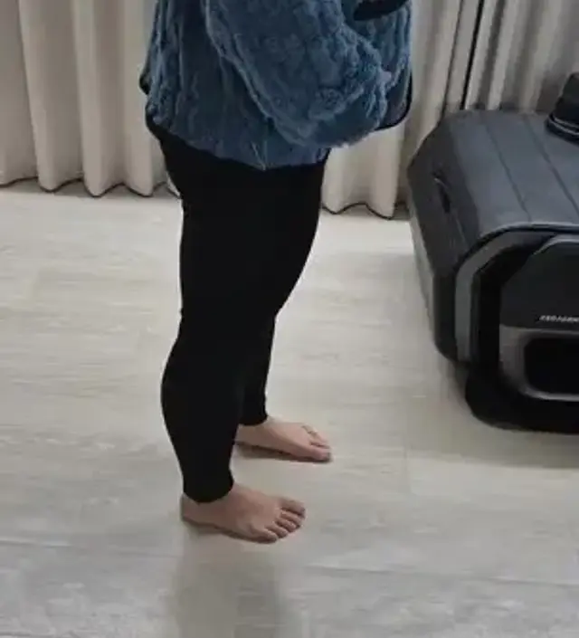 다른 사람 후기보고 샀는데 너무 맘에 드네요. 몸무게도 나가서 걱정 했었는데. 찰떡이