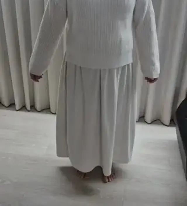 처음 봤을때 부터. 사고 싶었는데 맘에 들어요. 정전기도 별루 안나고 재질도 좋아요. 