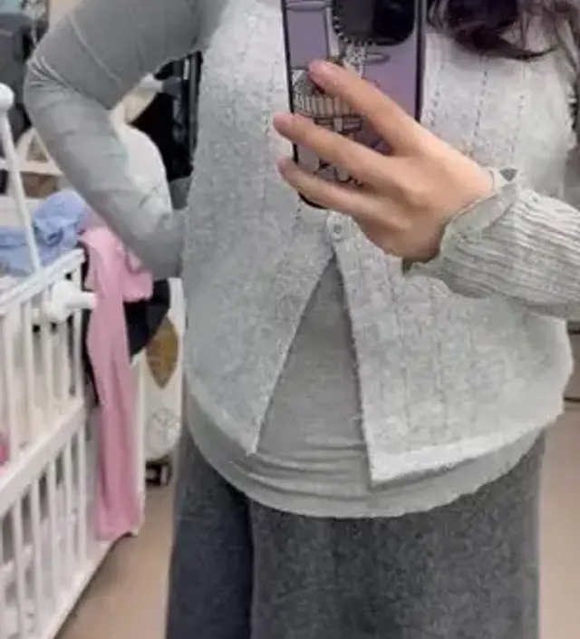 니트 넘 이쁘고 좋은데 한번 빠니까 보풀이 엄청 생겼어요 ㅜ 앤간하면 세탁 안하는게 