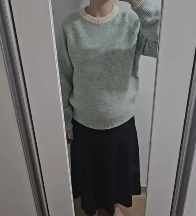 넘 예뻐용! 입자마자 넘 잘어울린다는 소리 들었어용. 글고 엄청 따수워요. 임부복 정말