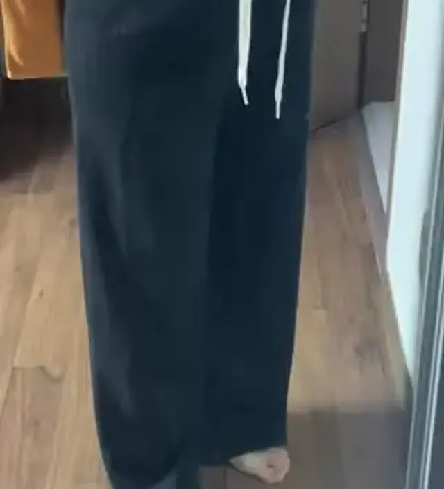 소임에서 처음 임부복을 사봤는데 핏도 너무 좋고 쪼이지가 않아서 너무 편안해요 :) 너