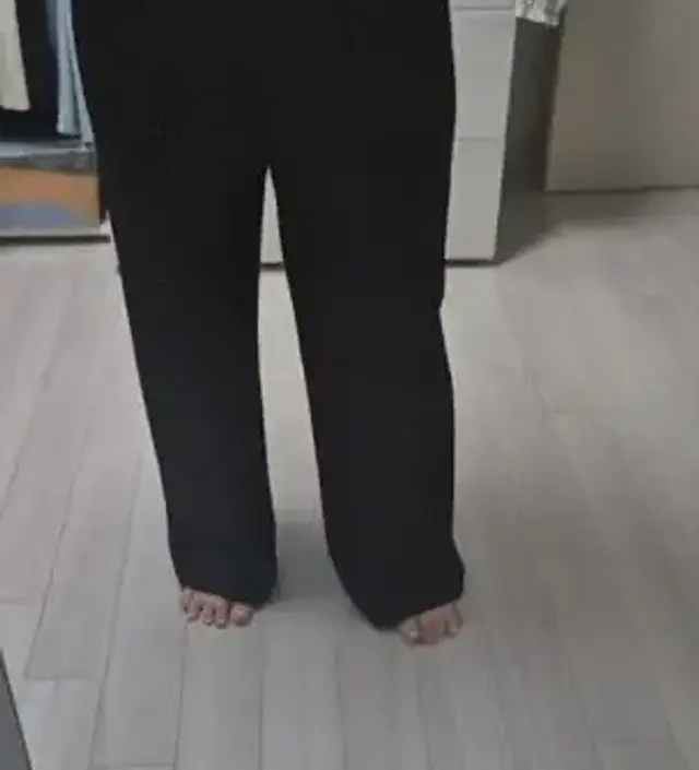 배가아직많이안나온 12주인데 골반이랑 배가넉넉해서 만삭까지 가능할거같아요 잘늘어나