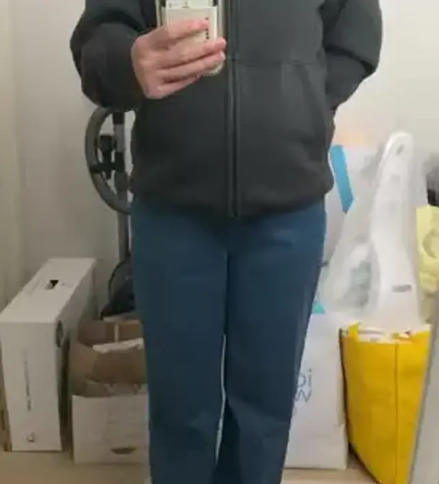 164cm 58kg 기준 만삭인데 허리밴딩 편하고, 바지 두께도 지금 입기 괜찮아요. 딱 예쁜