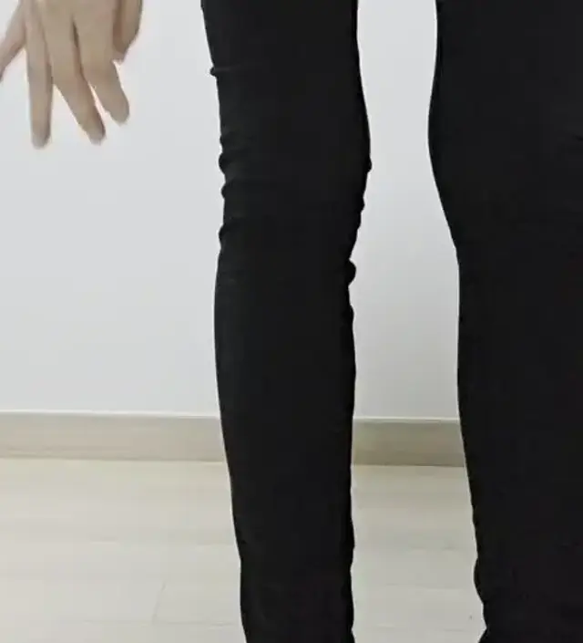 166인데 다리에 살이 없는편이라 주름질것 예상하고샀어요~ 근데 키작맘으로 사는게 덜