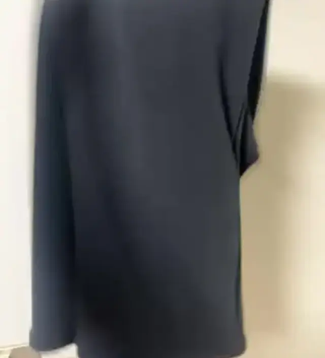 현재 임신 15주차인데 아직까지는 좀 커서 흘러내려요 ㅎㅎ 
