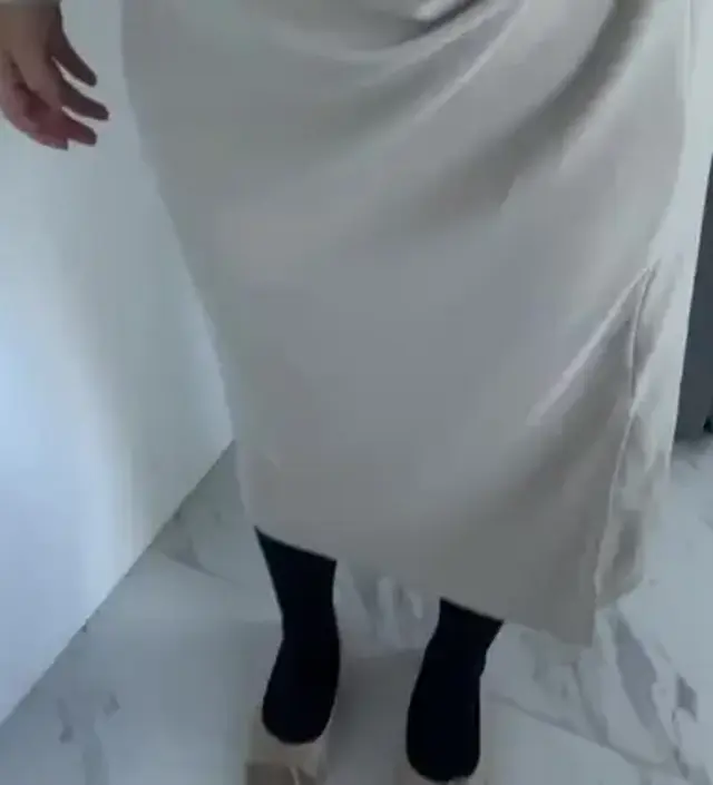 배가 별로 안나왔음땐 셔링부분이 어색하고 부해보였는데
